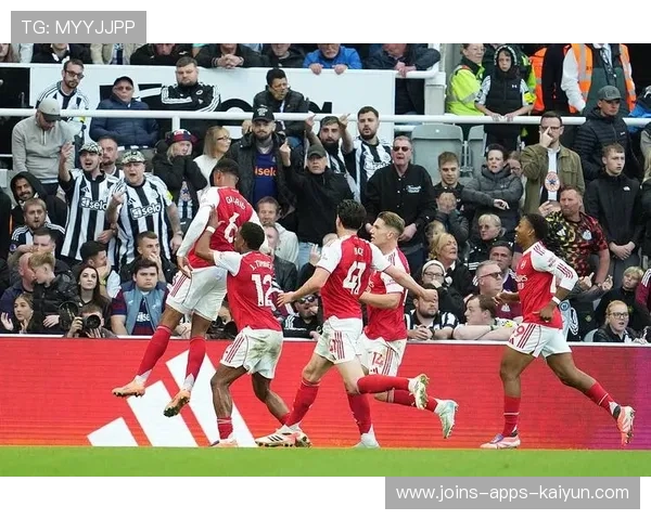 纽卡斯尔通过边路传中完成绝平或绝杀，重燃英超争冠希望